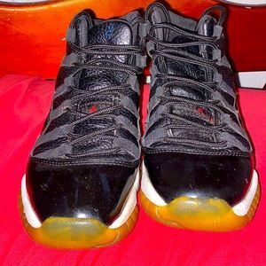 Jordan’s 11 size 4.5